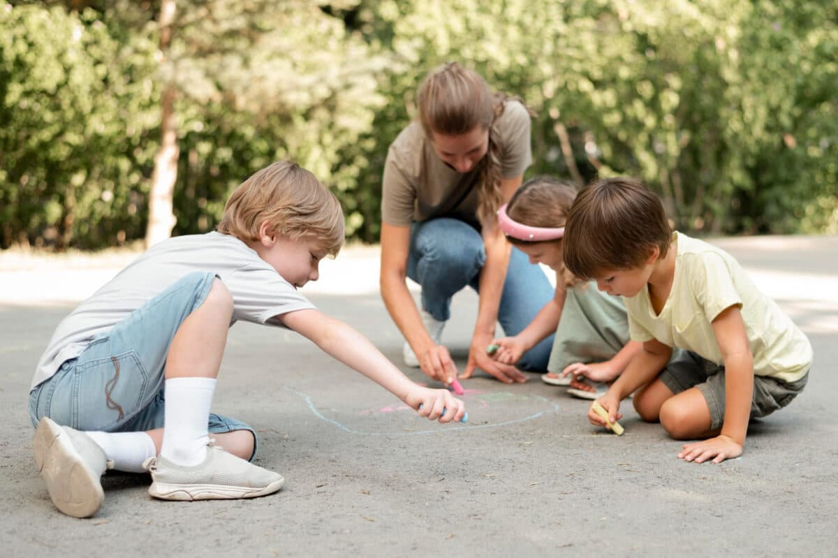 Divertir et éveiller pendant les jours de pause : naviguer entre culture, sport et loisir pour les enfants