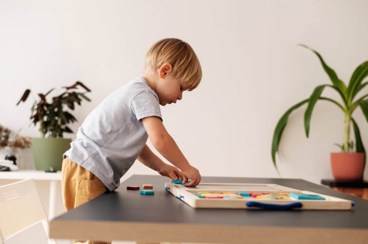Comment le jouet Montessori peut aider votre enfant dans son développement cognitif ?