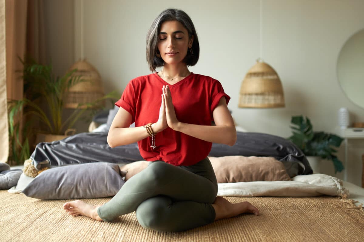 L'auto-compassion peut parfaitement compléter une session de méditation traditionnelle.