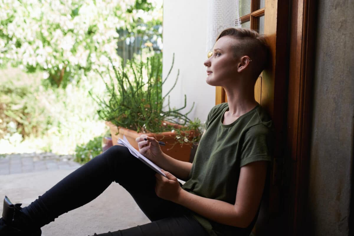 Une vie moins stressée, plus posée. C'est ce que promet l'auto-compassion si elle est pratiquée au quotidien.