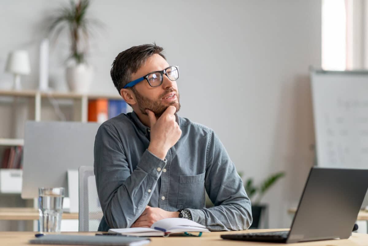 Prendre un temps, le matin, pour planifier et anticiper sa journée, constitue un plus évident pour être productif et concentré lorsque les tâches sont multiples