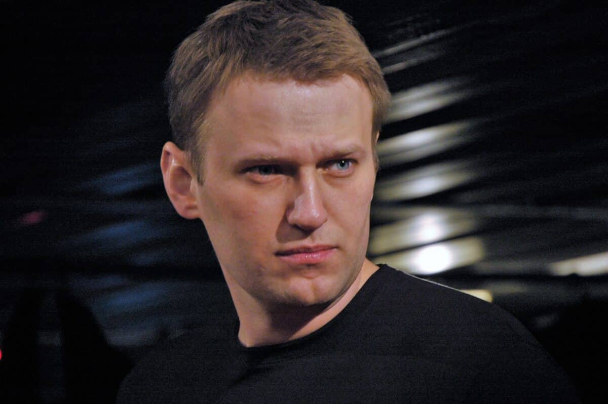 Source : commons.wikimedia.org. Le sort d'Alexeï Navalny incarne les dérives d'un régime dénoncé avec précision dans "La fortune de Poutine" : répression, manipulation, élimination des voix critiques.